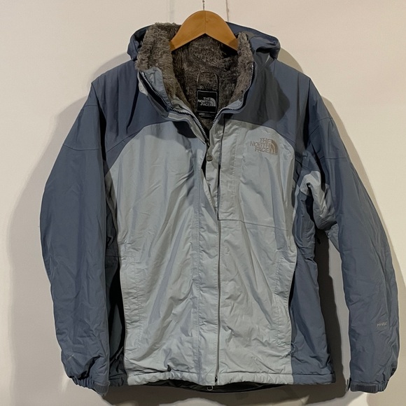 The North Face hyvent women’s Blue Performance Jacket - Picture 1 of 6